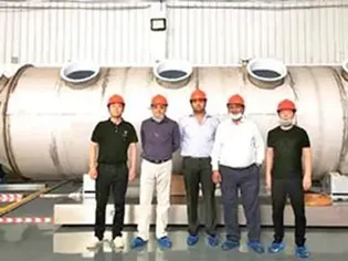 Jinlongyu (Arawana) Eksekutif internasional melakukan inspeksi produk