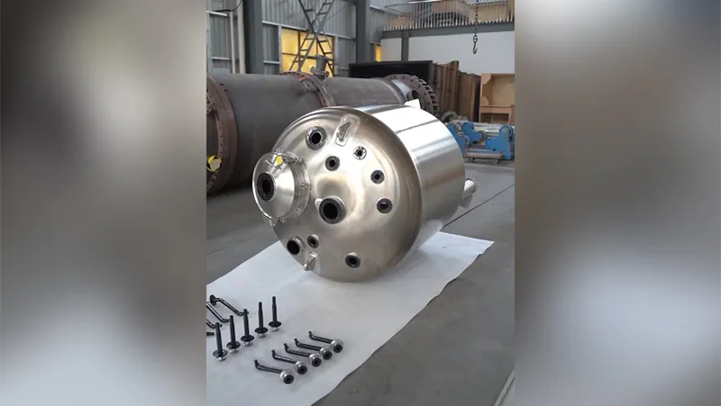 Reaktor Stainless Steel dengan Pelapis Halar